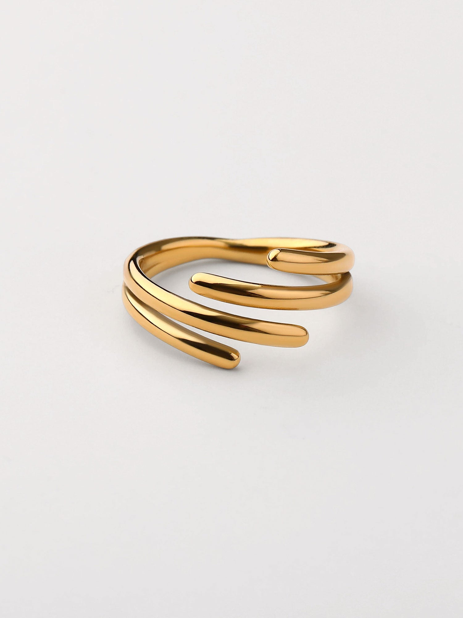 Anillo simple con forma Dorado
