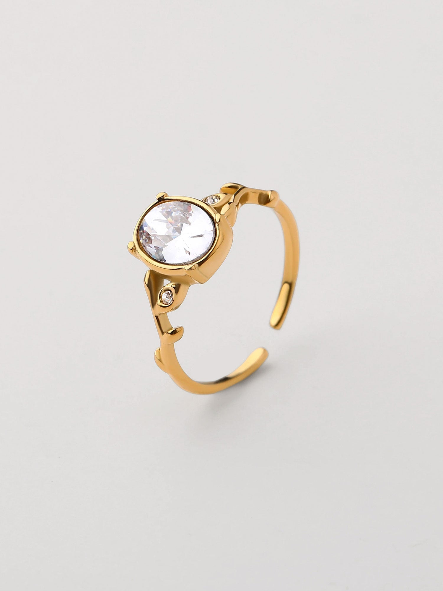 Anillo zirconia negra Dorado