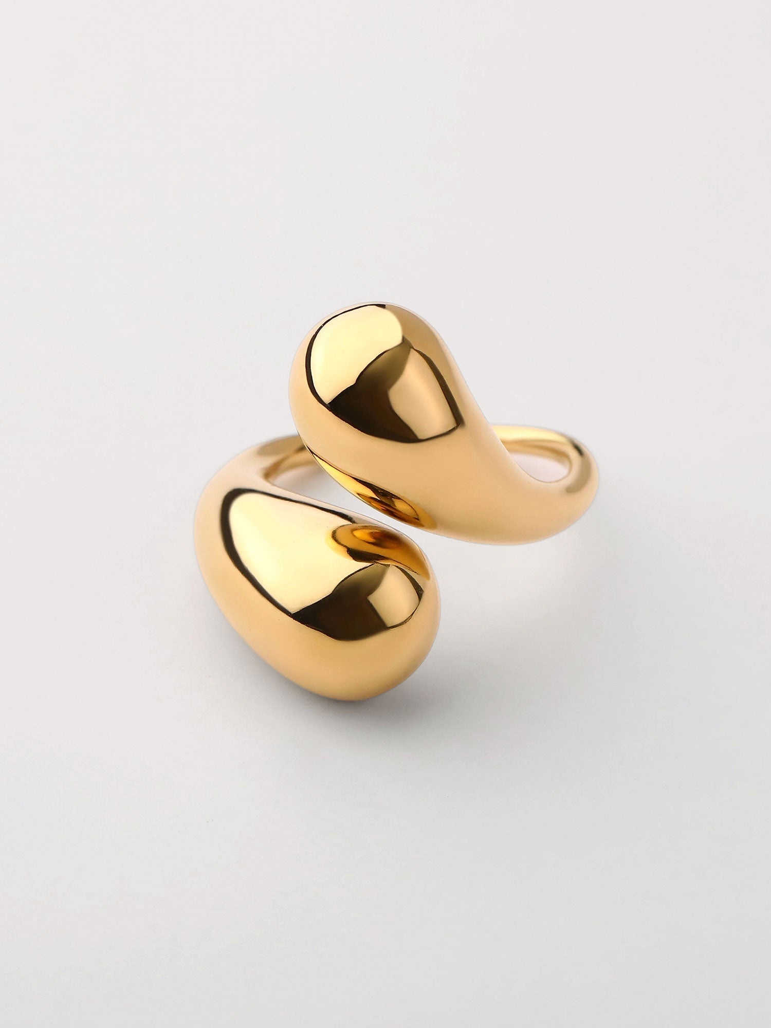Anillo forma de gota Dorado Ajustable