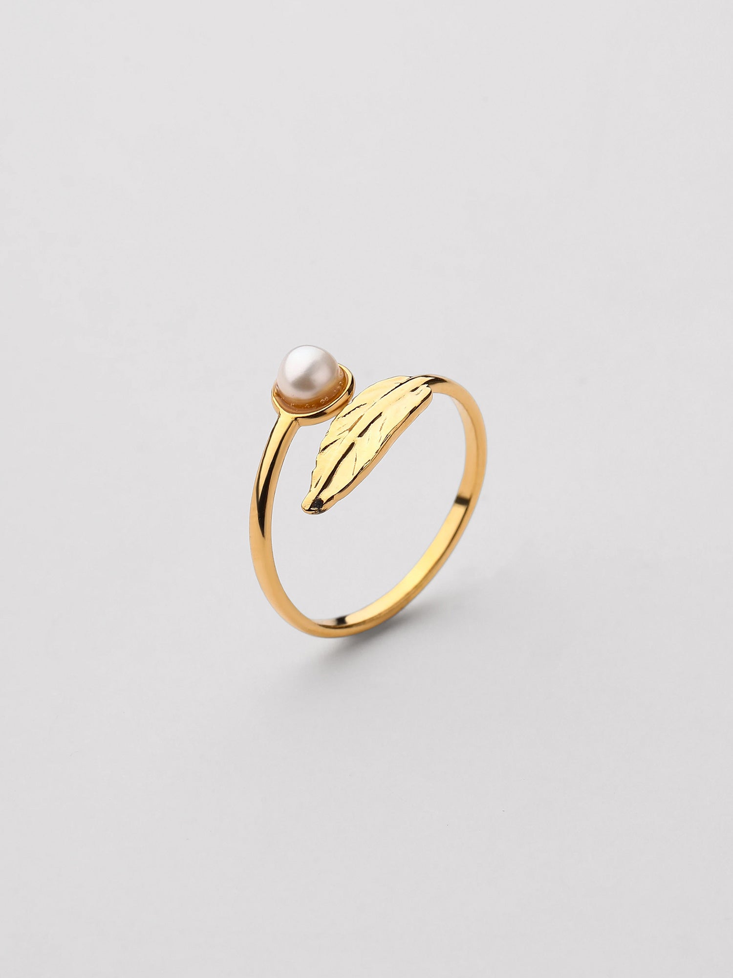 Anillo Laris Perla Ajustable Dorado