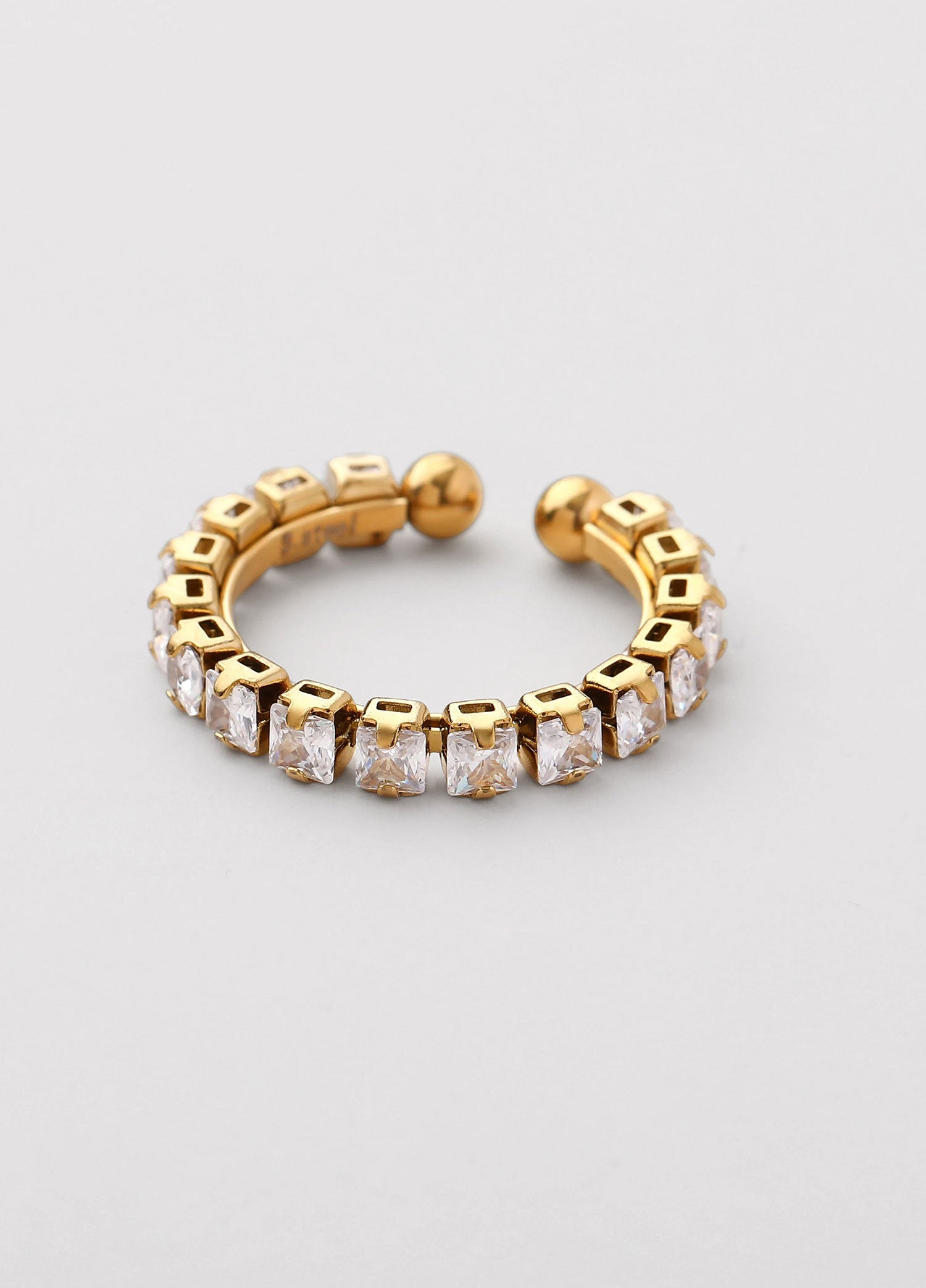 Anillo zirconias  Dorado