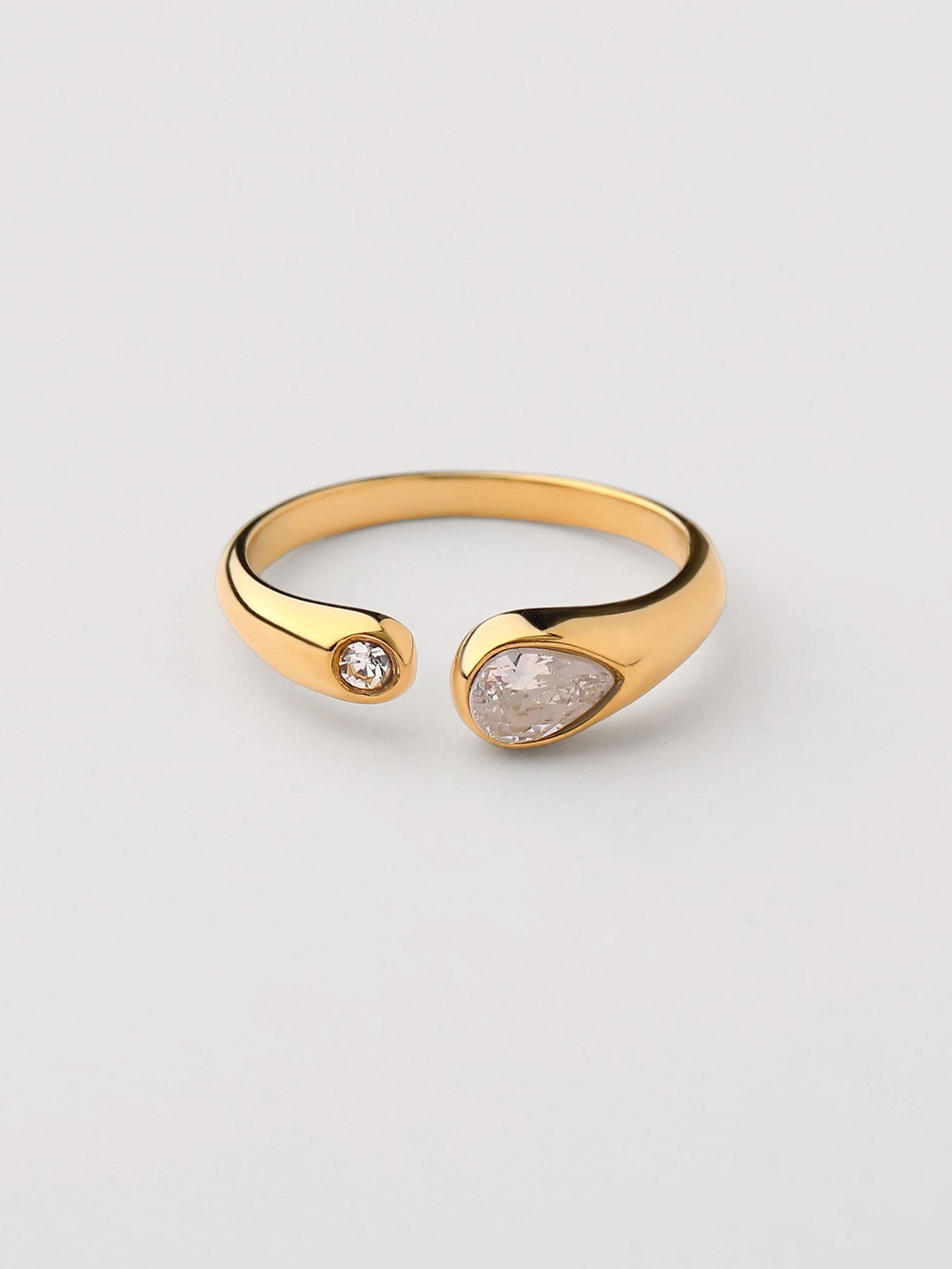Anillo Nira zirconia dorado