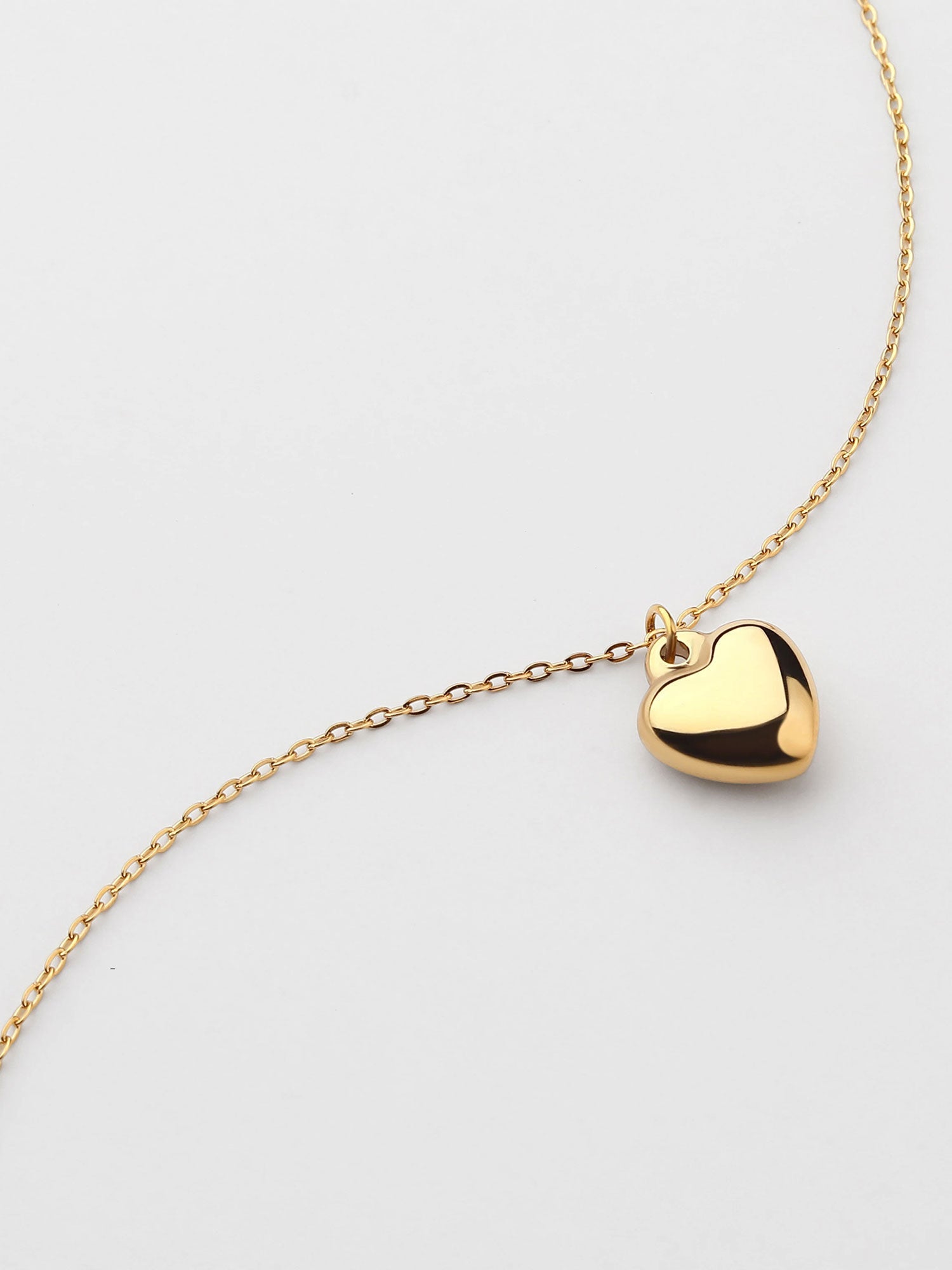 Collar figura corazón Dorado
