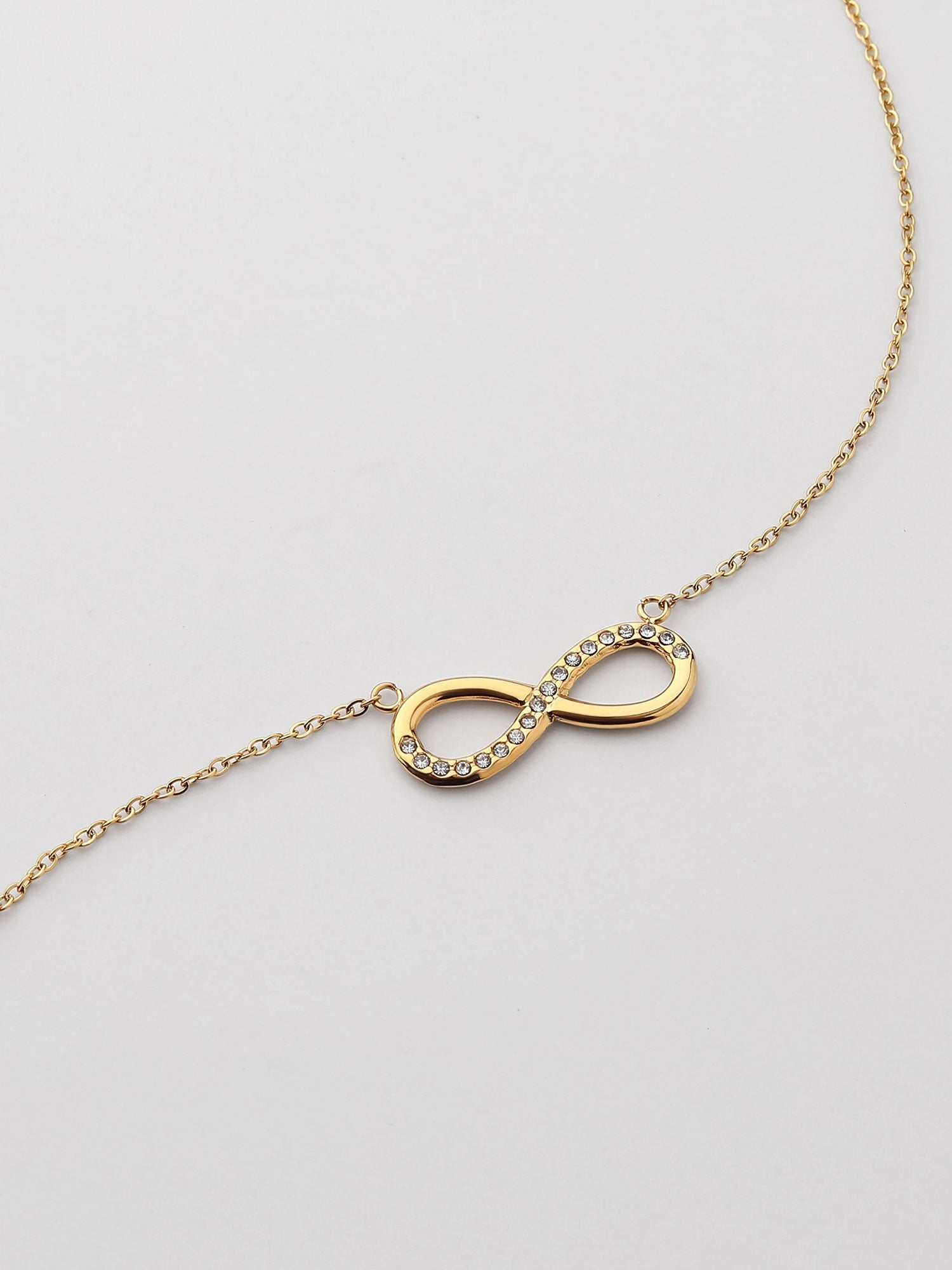 Collar infinito con zirconita Blanca Dorado