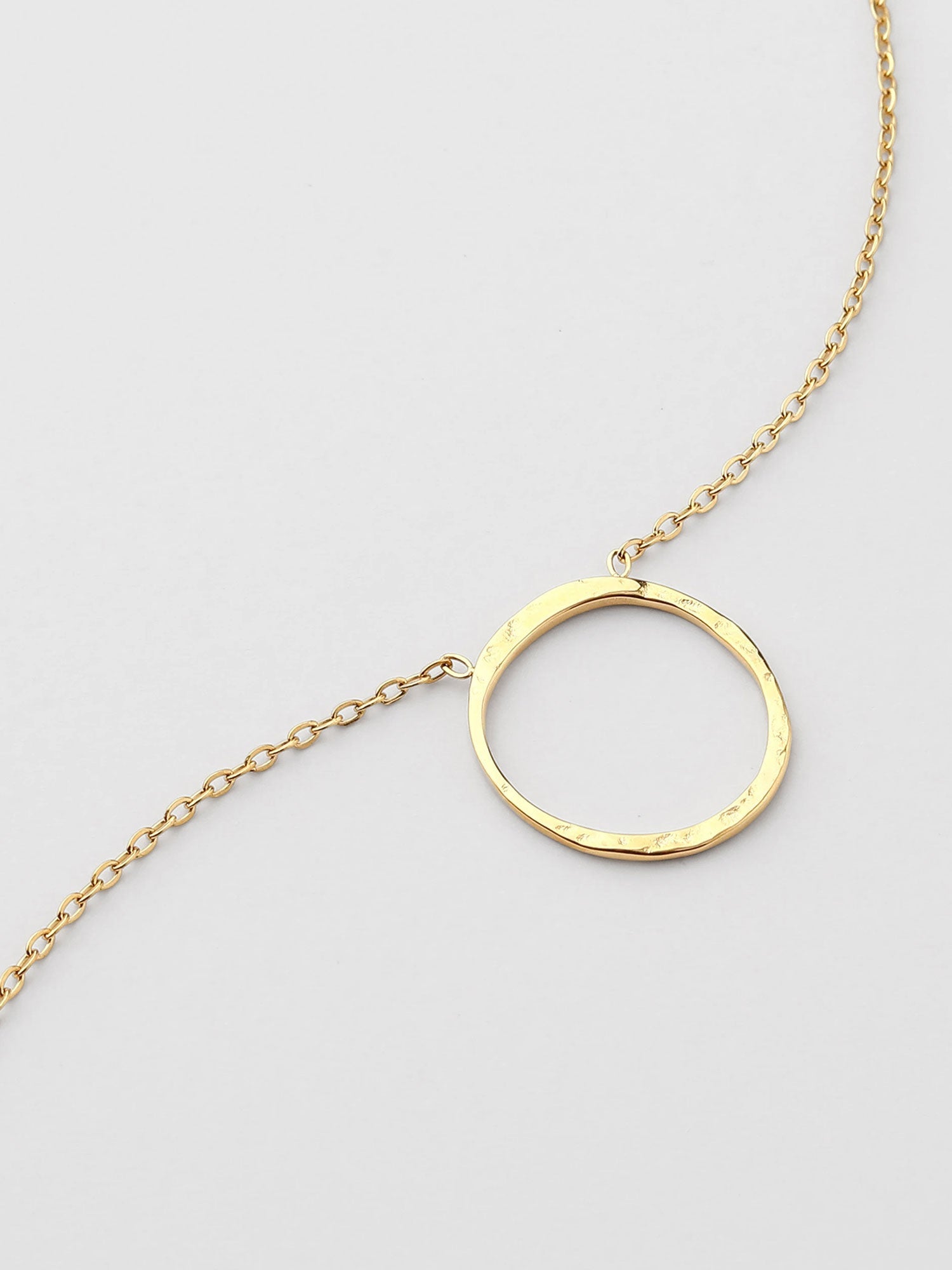 Collar círculo acero inoxidable Dorado