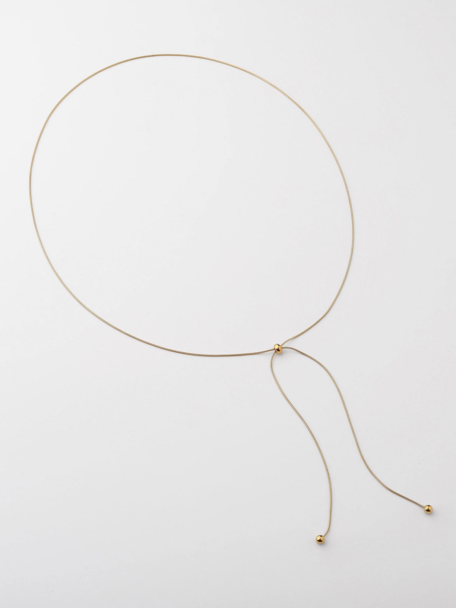 Collar Adeline con bolitas colgantes Dorado