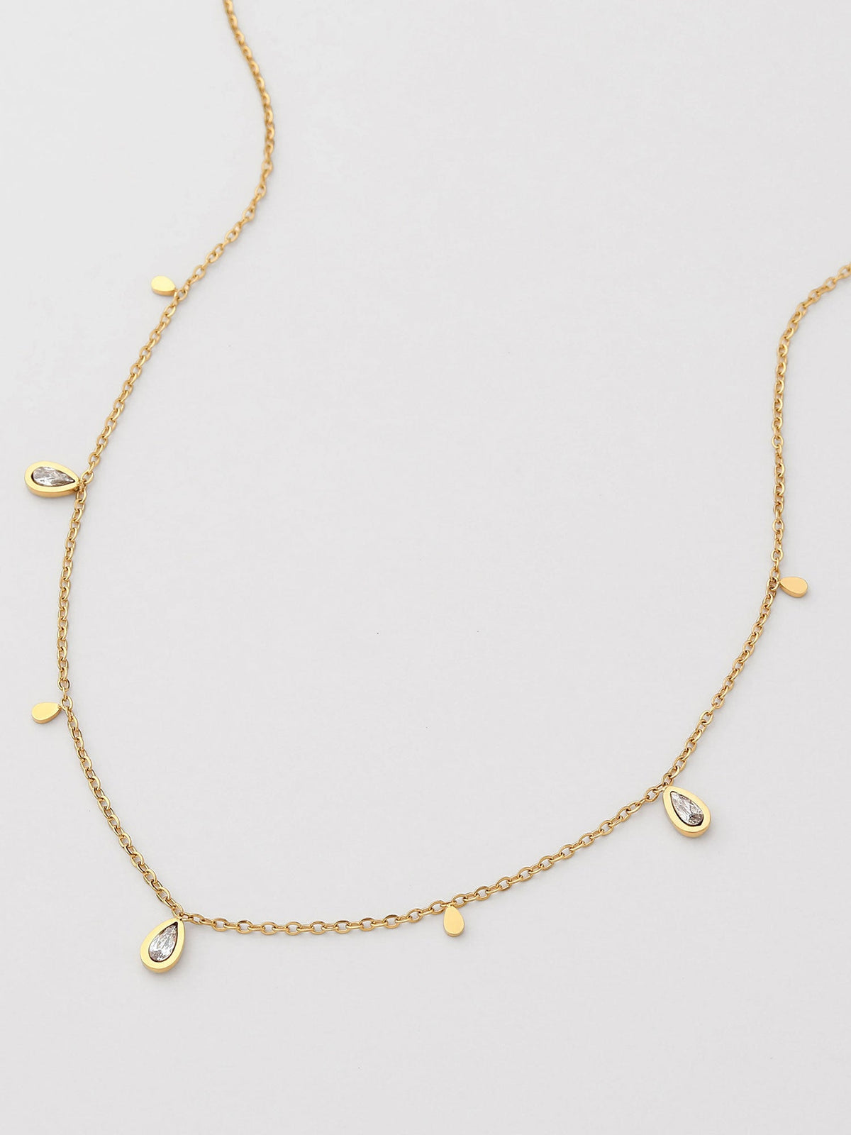 Collar Zirconias Dorado Corto