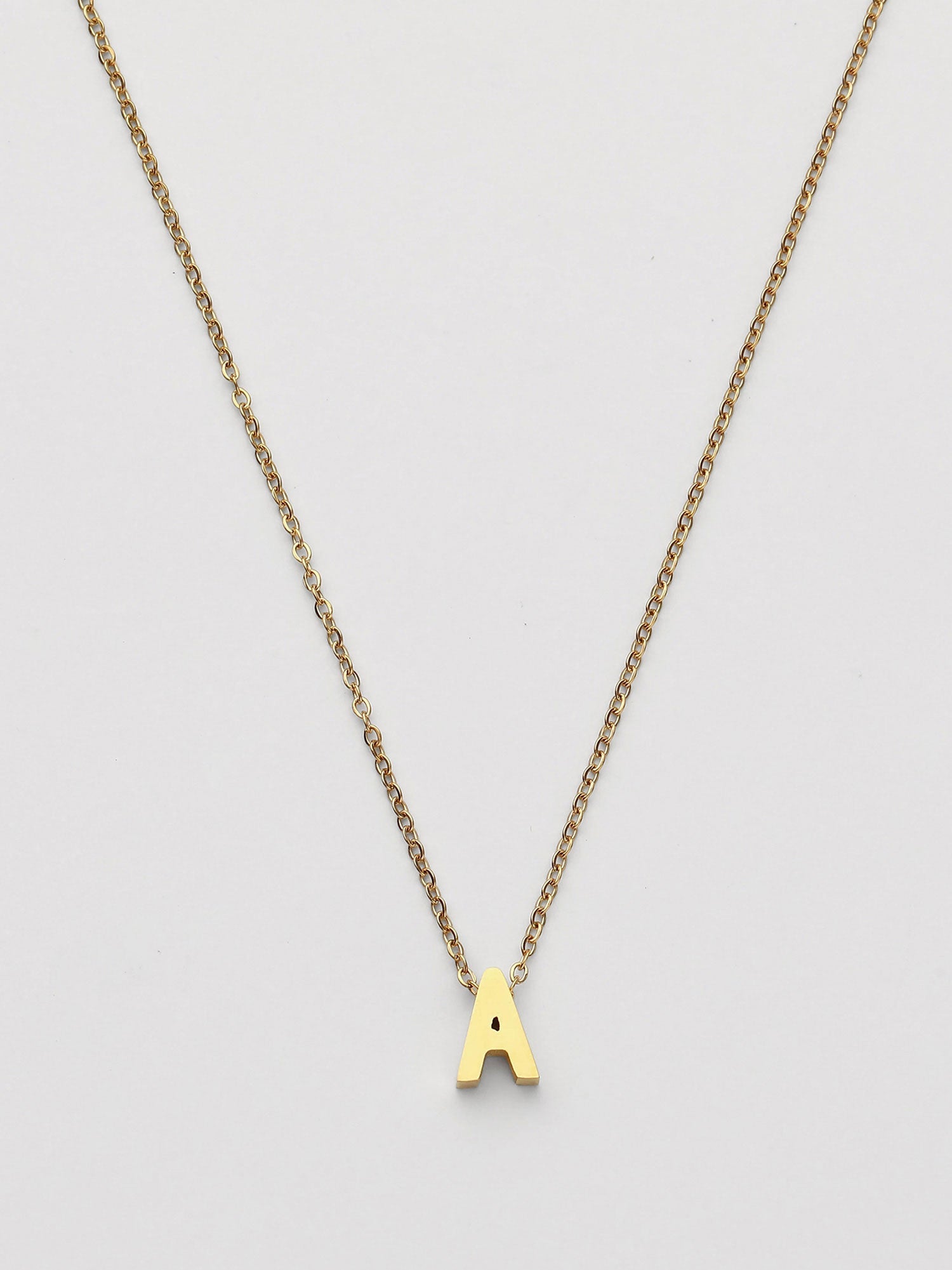 Collar Inicial A Dorado