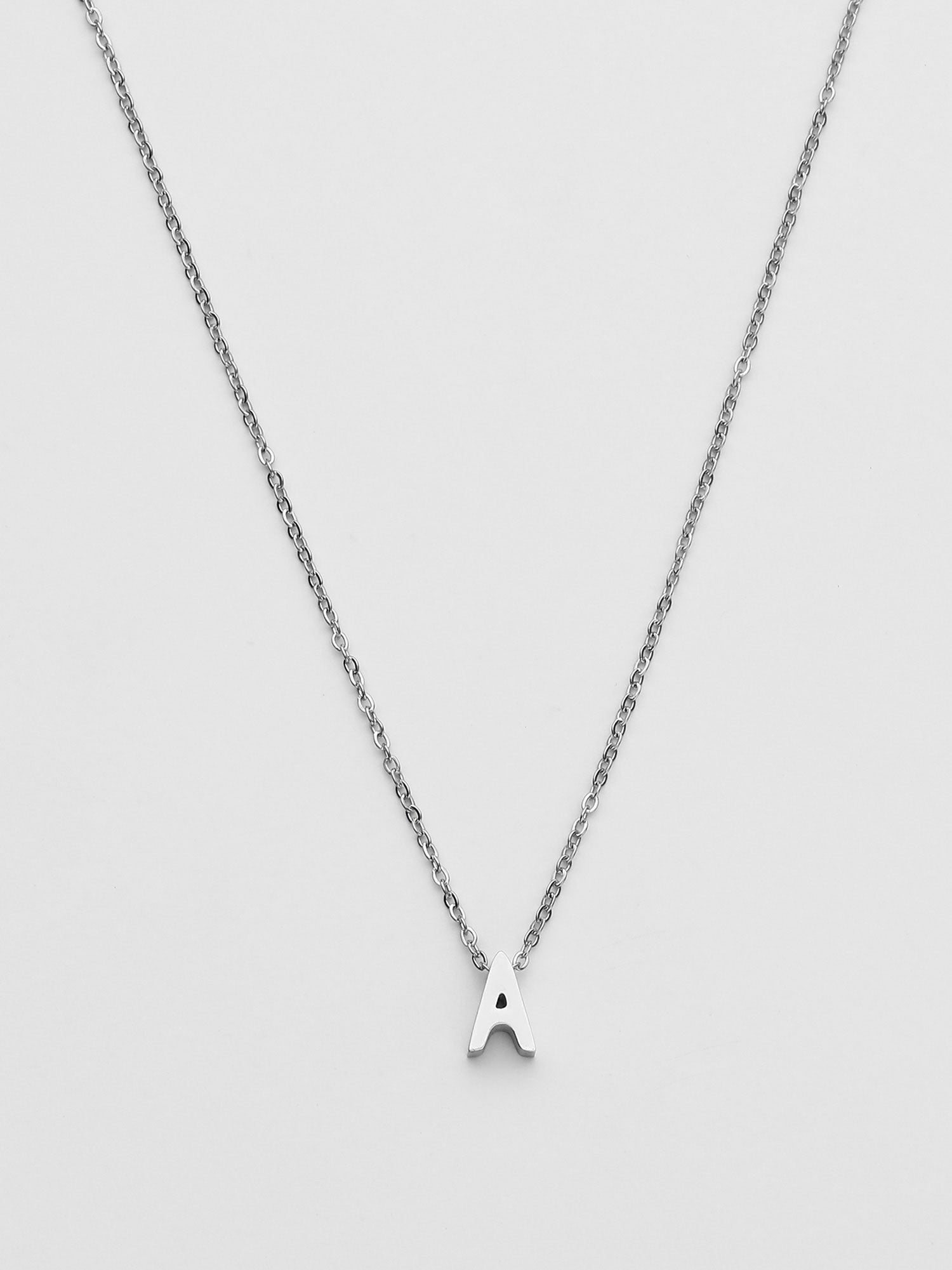 Collar Inicial A Plateado