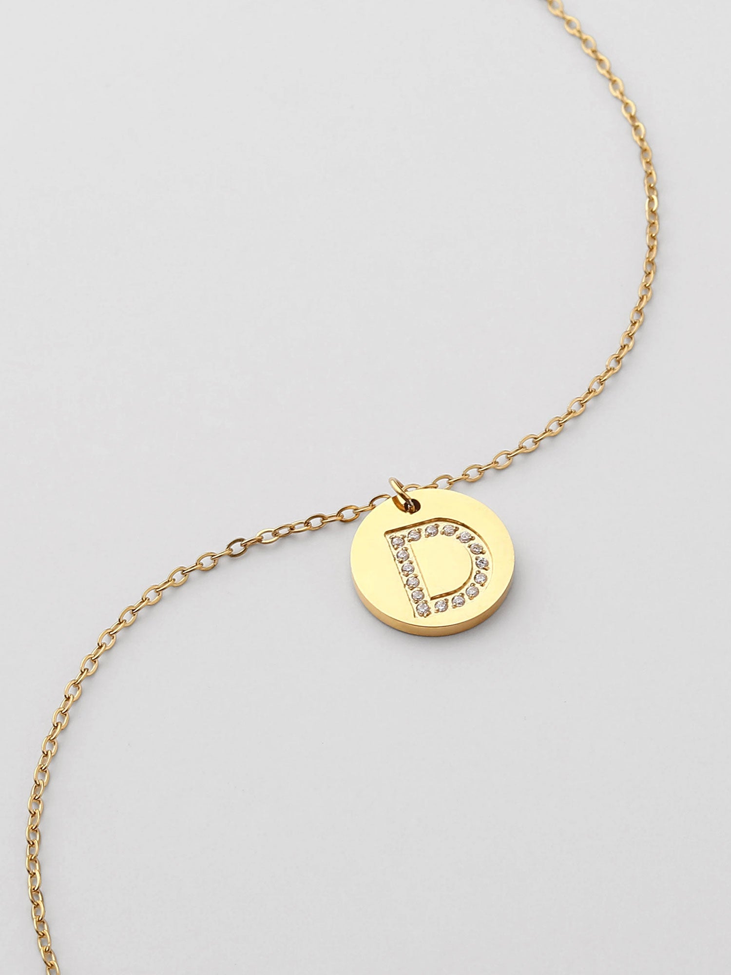 Collar Inicial D Medallón Brillante Dorado
