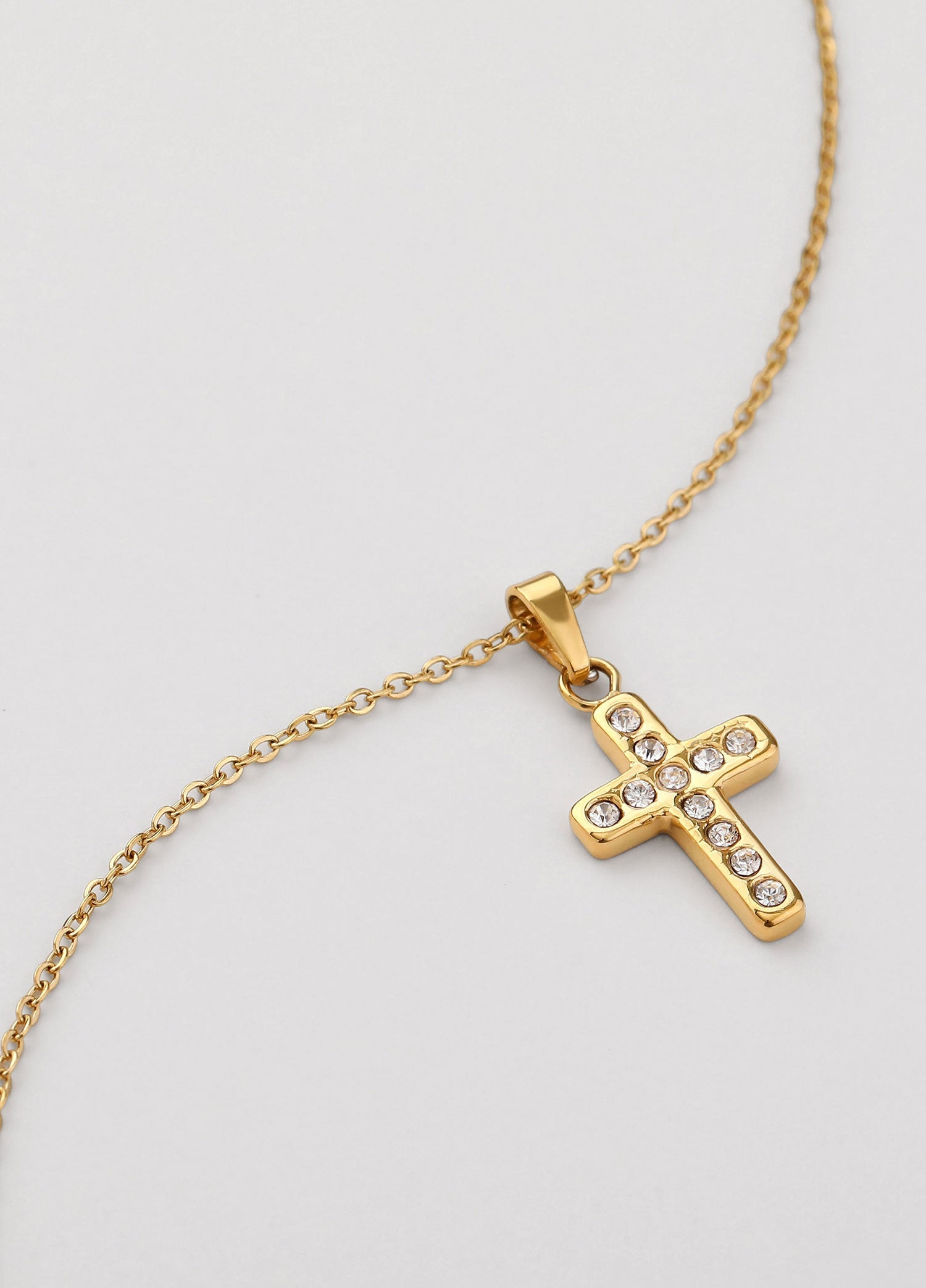 Collar Cruz Dorado con Zirconias