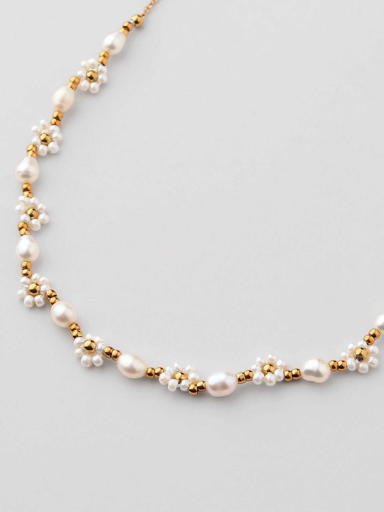 Collar Cadena y Perla Dorado