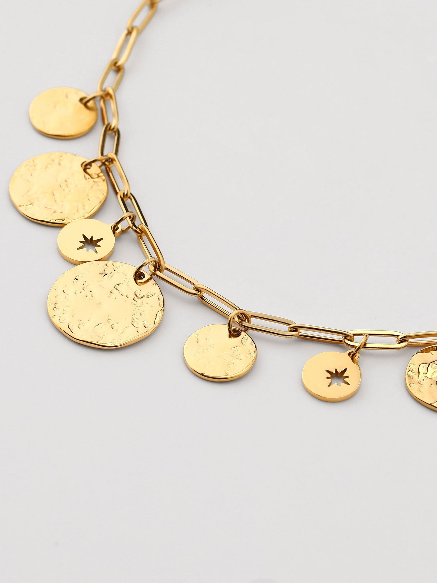 Pulsera cadena fina  dorada