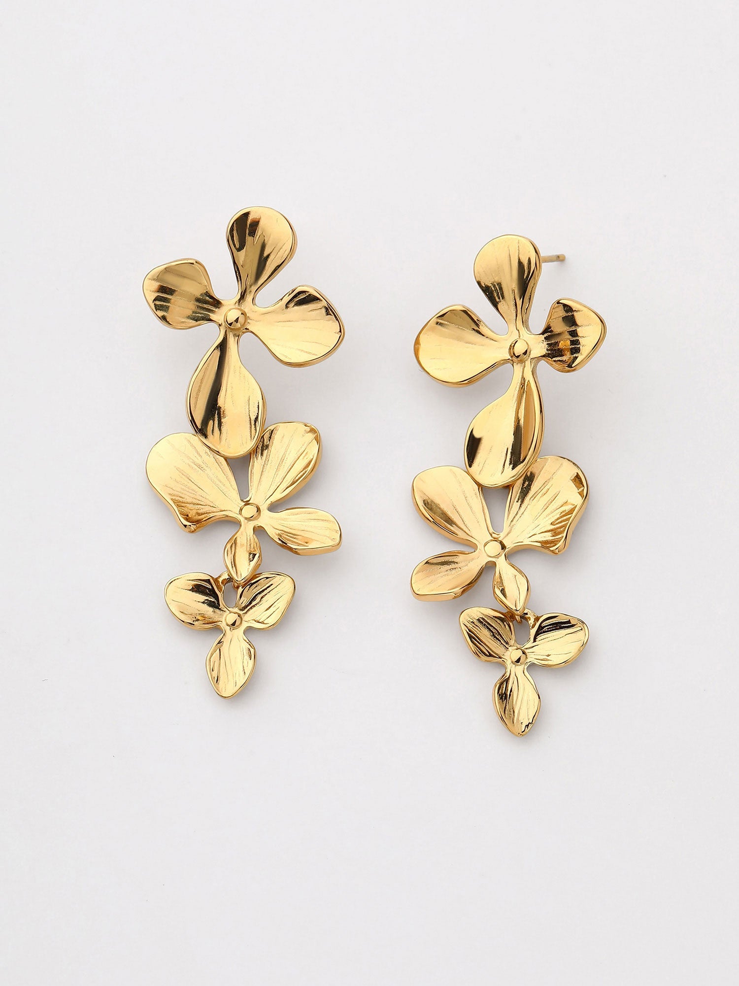 Pendientes colgantes de flores Ceres dorados