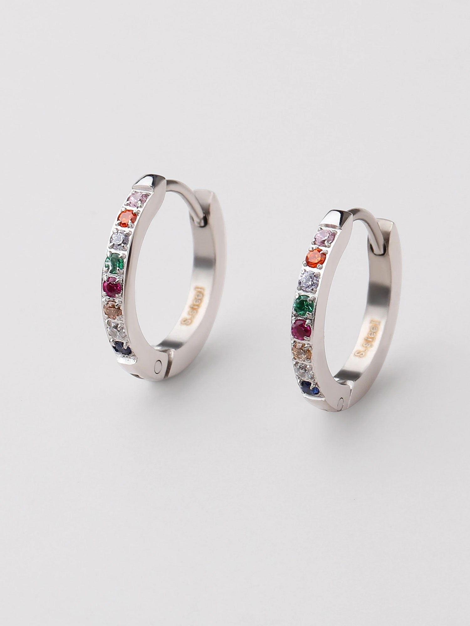Pendientes aro Elara plateados zirconias multicolor