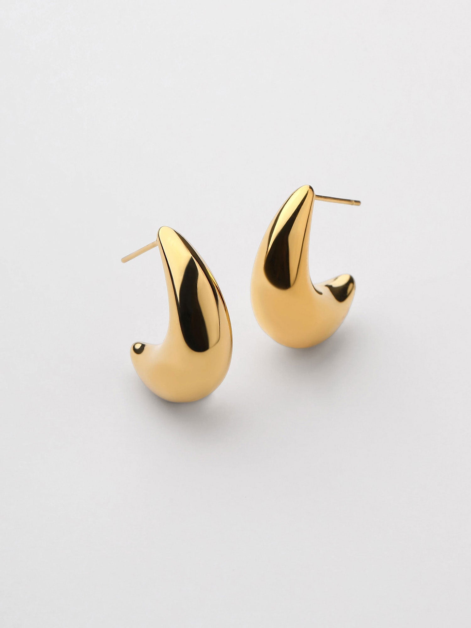 Pendientes Rhea Aro Abierto Dorado Minimal