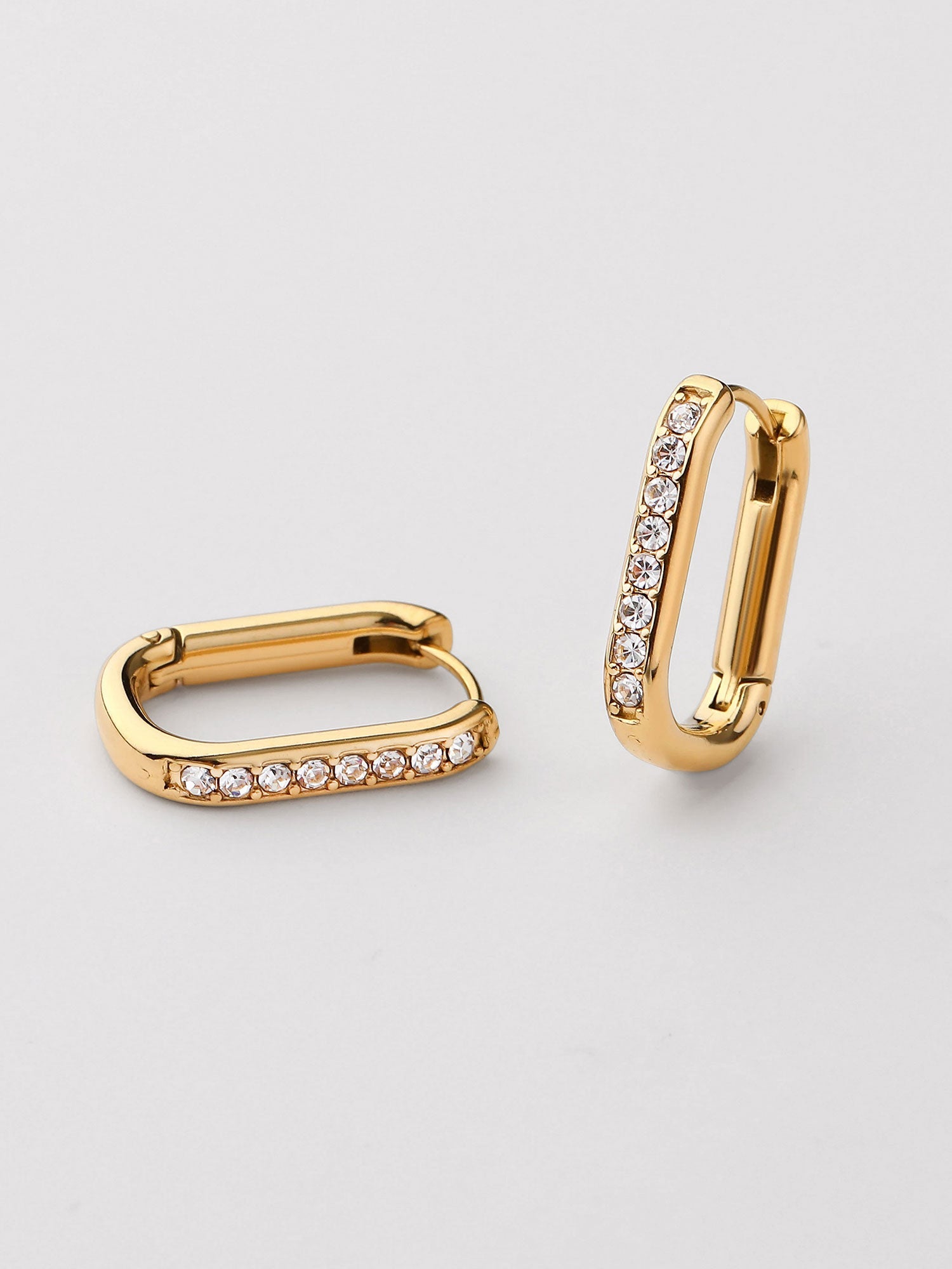 Pendientes aro Dalia con zirconias dorados